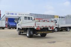 凯马 K3金运卡 102马力 2.88米排半栏板轻卡(KMC1040A26P5)