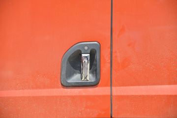 ���� ������D9 185���� 4X2 7.68����س�ͼƬ
