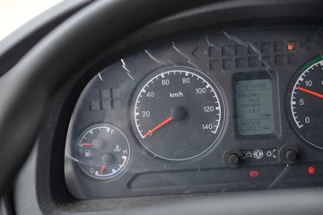���� ������D9 185���� 4X2 7.68����س�ͼƬ