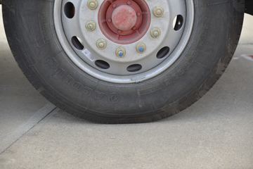 ���� ������D9 185���� 4X2 7.68����س�ͼƬ