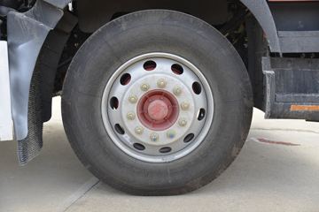 ���� ������D9 185���� 4X2 7.68����س�ͼƬ