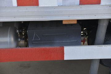 ���� ������D9 185���� 4X2 7.68����س�ͼƬ