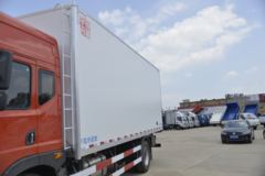东风 多利卡D9 185马力 4X2 7.68米冷藏车(EQ5182XLCL9BDHAC)