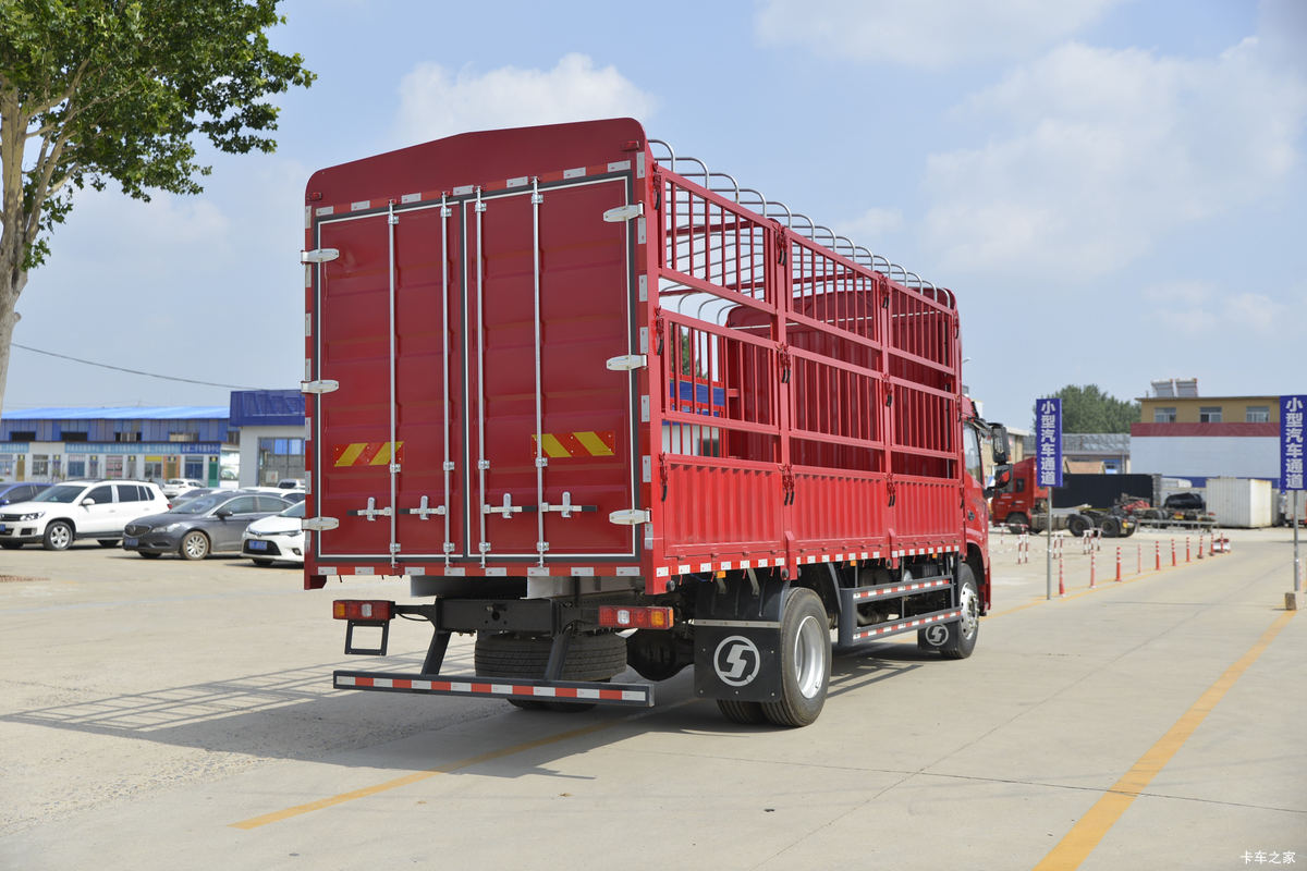 �����ػ��� ����N3000 ���ϰ� 220���� 4X2 6.75���Ű��դʽ�ػ���(YTQ5180CCYFM50A0)���                                                