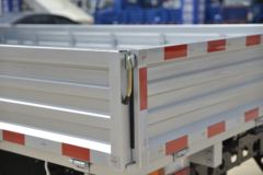 陕汽轻卡 德龙K3000 轻载版 标配型 110马力 3.85米排半栏板轻卡(YTQ1040JG331) 陕汽轻卡 德龙K3000 轻载版 标配型 110马力 3.85米排半栏板轻卡(YTQ1040JG331)