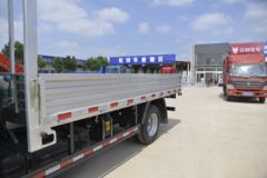 陕汽轻卡 德龙K3000 轻载版 标配型 110马力 3.85米排半栏板轻卡(YTQ1040JG331) 陕汽轻卡 德龙K3000 轻载版 标配型 110马力 3.85米排半栏板轻卡(YTQ1040JG331)