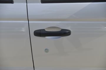  V2  1.6L 122  2.55˫΢(BJ1030V5AV7-51)ͼƬ
