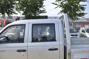  V2  1.6L 122  2.55˫΢(BJ1030V5AV7-51)ͼƬ