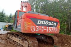 斗山 DX220LC-9C履带式挖掘机
