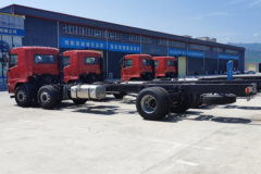 陕汽商用车 轩德X6重卡 240马力 6X2 9.6米栏板载货车(MAN后桥)(SX1254GP52)