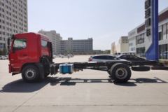 陕汽商用车 轩德X6中卡 220马力 4X2 6.75米厢式载货车(SX5181XXYGP5L)