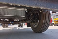 陕汽商用车 轩德X6中卡 220马力 4X2 6.75米厢式载货车(SX5181XXYGP5L)