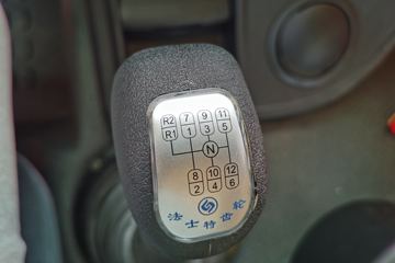 �������ó� ����X3 �������� 460���� 6X4 LNGǣ����(����)ͼƬ