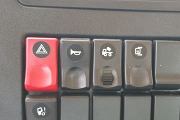 �������ó� ����X3 �������� 460���� 6X4 LNGǣ����(����)ͼƬ