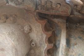 履带式挖掘机&nbsp;挖掘机外观图片