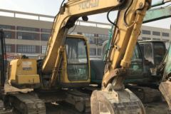 玉柴 YC85-6履带式挖掘机