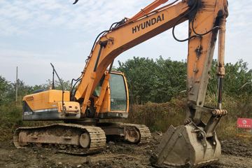 现代重工 R225LC-9T履带式挖掘机