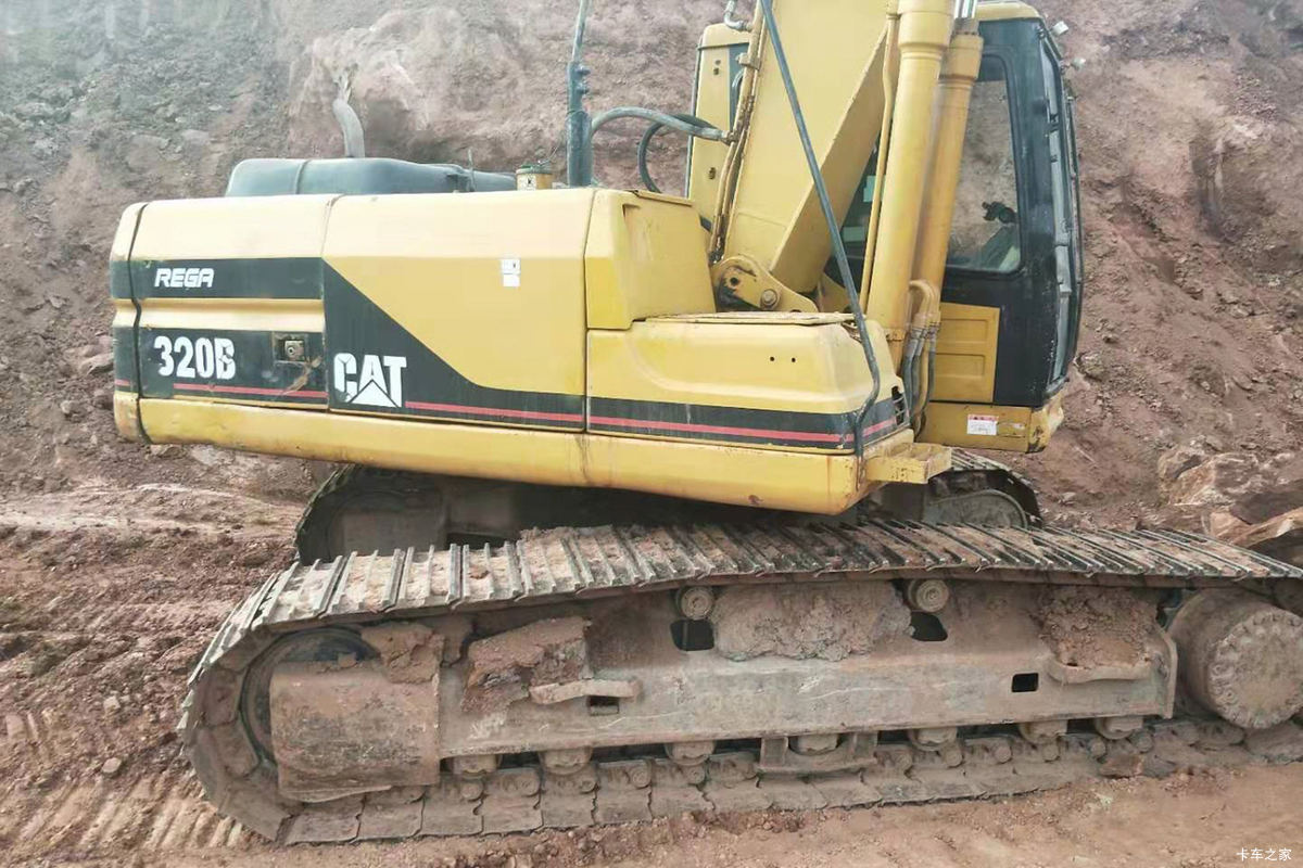 卡特彼勒 320B履带式挖掘机
