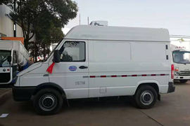 南京依维柯底盘&nbsp;冷藏车外观图片