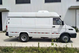 南京依维柯底盘&nbsp;冷藏车外观图片