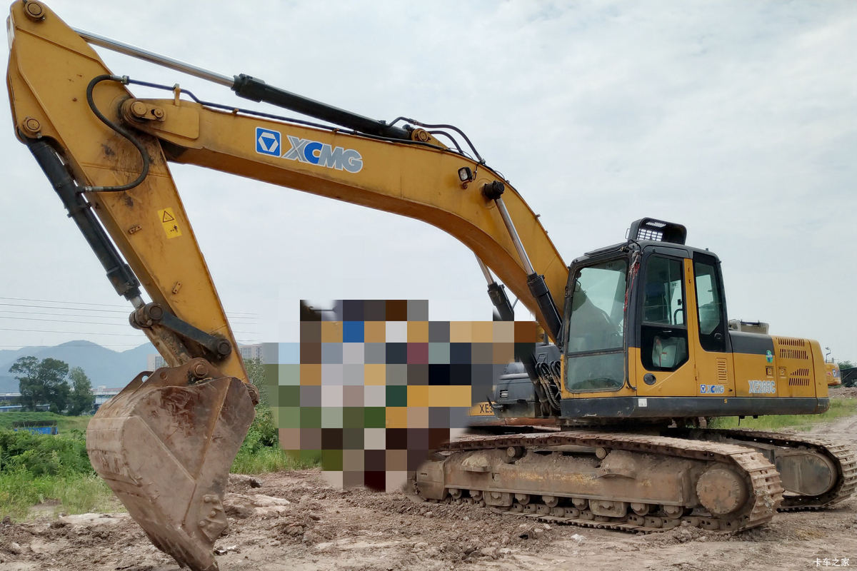 徐工 XE265C履带式挖掘机