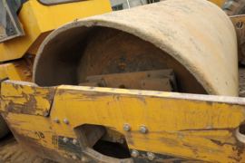 龙工 单钢轮压路机&nbsp;压路机外观图片