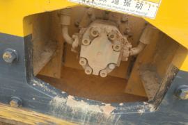 龙工 单钢轮压路机&nbsp;压路机外观图片