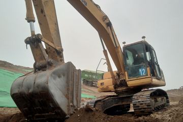 小松 PC200-8履带式液压挖掘机