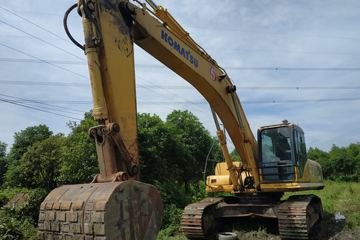 小松 履带挖掘机&nbsp;挖掘机外观图片