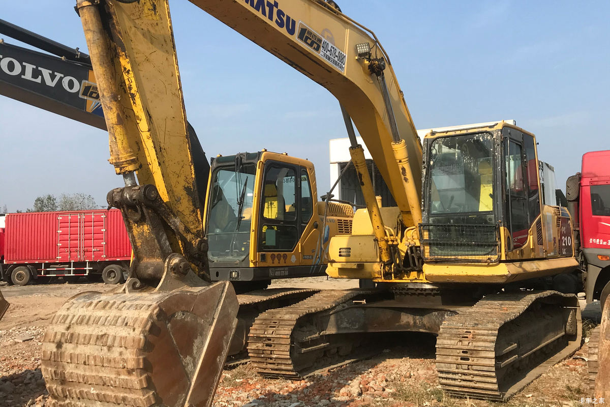 小松 PC210-8履带式挖掘机