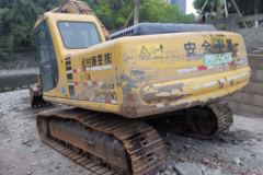 小松 PC200-7履带式挖掘机