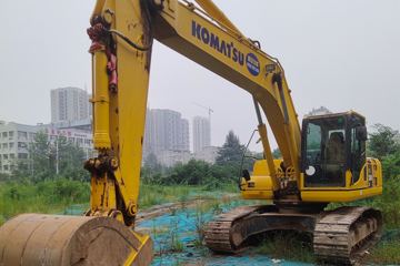 小松 PC220-8M0履带式挖掘机