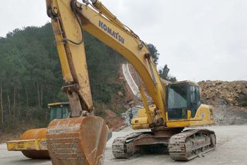 小松 PC300-7履带式挖掘机