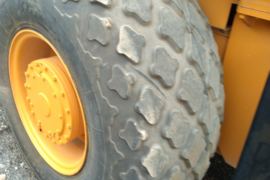 龙工 单钢轮压路机&nbsp;压路机外观图片