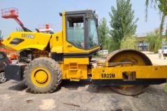 龙工 LG523A6轮胎压路机