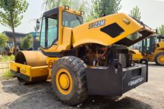 龙工 LG523A6轮胎压路机