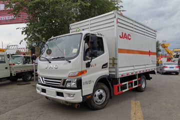 江淮 骏铃V6 130马力 4X2 4.11米气瓶运输车(HFC5080TQPXV3Z)