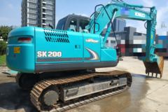神钢 SK130-8履带式挖掘机