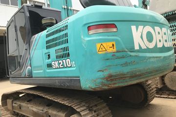 履带式挖掘机&nbsp;挖掘机外观图片