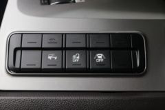 现代商用车 创虎XCIENT重卡 520马力 6X4 AMT自动挡牵引车(液缓)(CHM4251KPQ46V)