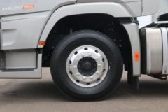 现代商用车 创虎XCIENT重卡 520马力 6X4 AMT自动挡牵引车(液缓)(CHM4251KPQ46V)