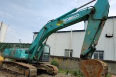 神钢 SK210LC-8履带式挖掘机