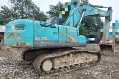 神钢 SK250-8履带式挖掘机