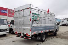 东风 小霸王W17 102马力 3.51米单排仓栅式微卡(宽轮距)(EQ5040CCY6BDBAC)