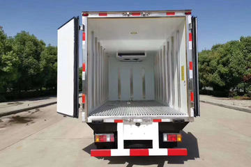 ���� ��ʮ��100P 132���� 4X2 4.1����س�(��������)(CLW5040XLCQL6)ͼƬ