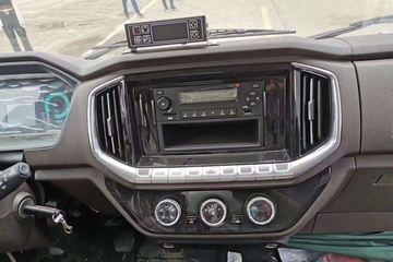 ���� ˳����� 129���� 4X2 4.08����س�(��������)(CLW5040XLCJ6)ͼƬ