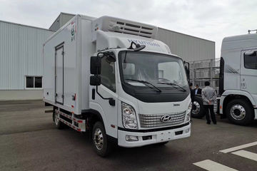 现代商用车 泓图500 156马力 4X2 4.065米冷藏车(CHM5042XLCQDA33V)