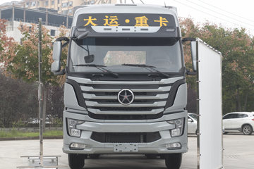 大运 N8V重卡 质蕙2.0版 400马力 6X4 LNG牵引车(短排半)(国六)(CGC4250N6ECGE)