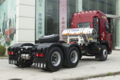 大运 新N8E重卡 钜赢版2.0 400马力 6X4 LNG牵引车(国六)(400后桥)(CGC4250N6ECGE) 大运 新N8E重卡 钜赢版2.0 400马力 6X4 LNG牵引车(国六)(400后桥)(CGC4250N6ECGE)