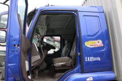 东风柳汽 新乘龙M3 200马力 4X2 8.3米厢式载货车(LZ5161XXYM3AC1) 东风柳汽 新乘龙M3 200马力 4X2 8.3米厢式载货车(LZ5161XXYM3AC1)